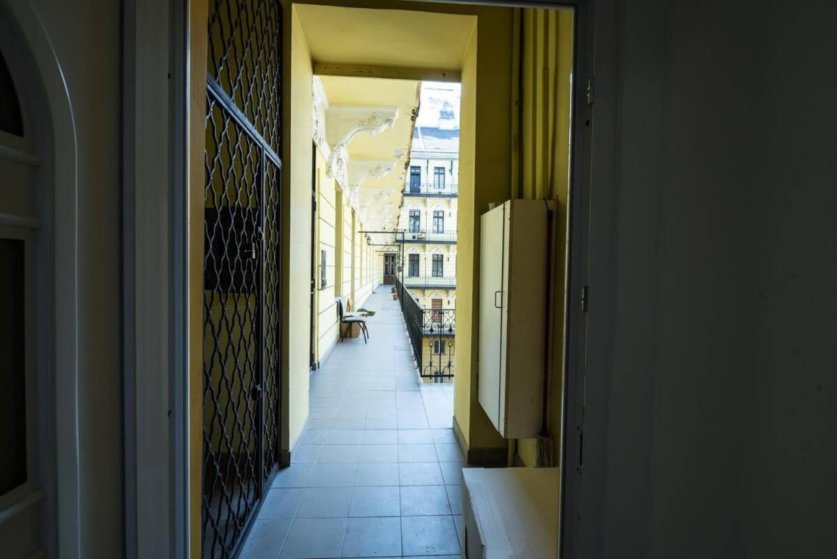 Brand New Studio With Aircon In The Center Budapest Exterior photo
