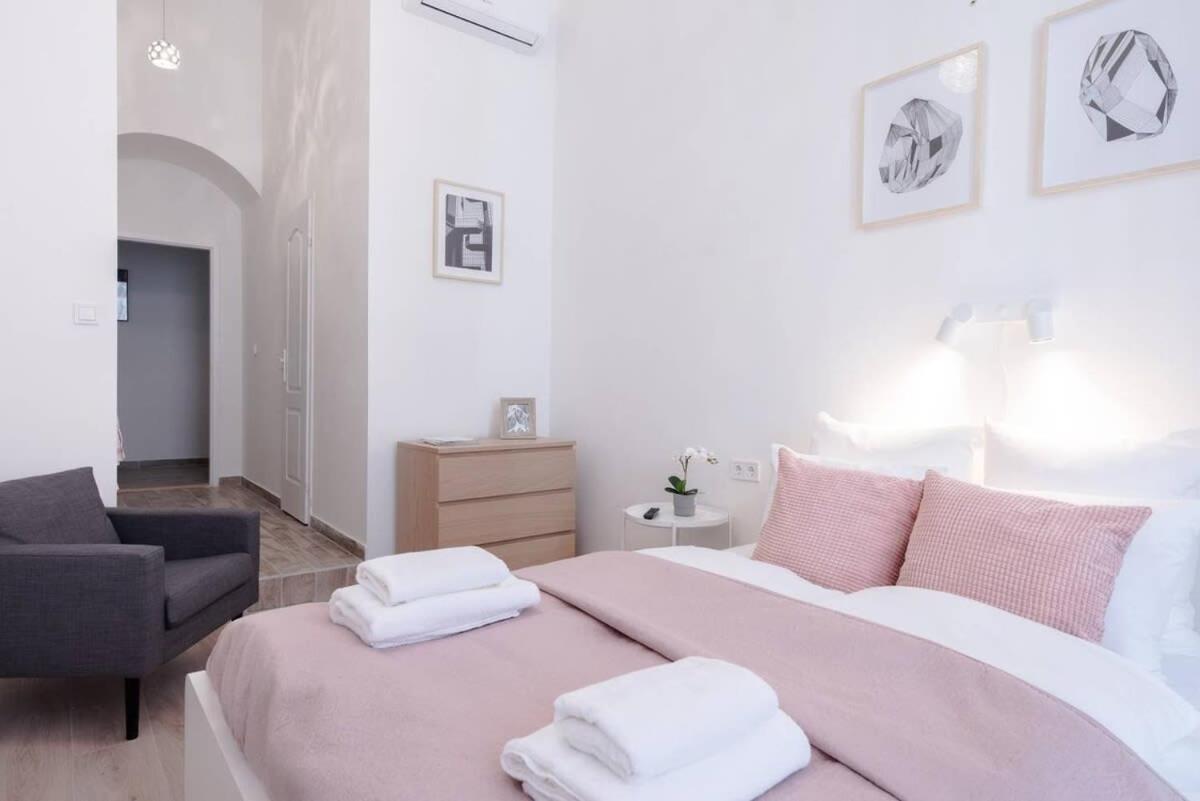 Brand New Studio With Aircon In The Center Budapest Exterior photo